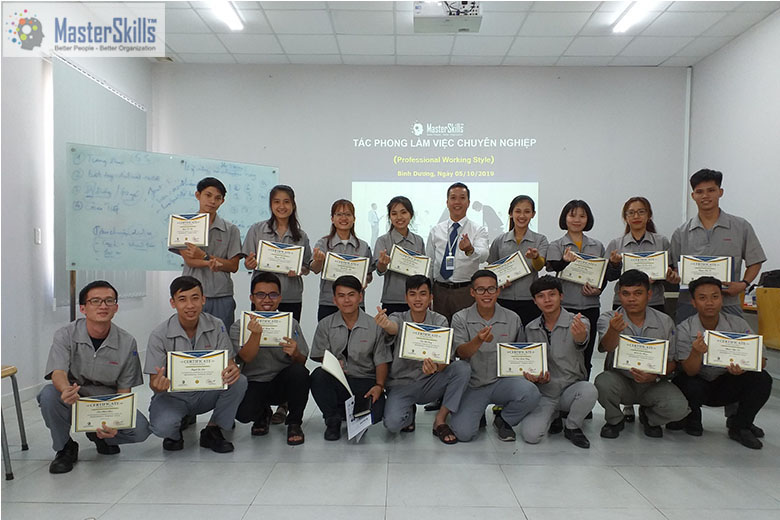 Kh ch H ng Dongil Rubber Belt DRB T c Phong L m Vi c Chuy n Nghi p